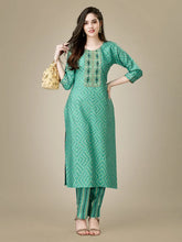 Green Embroidered Women Kurta Pant Set-Pista1025