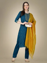 Women Kurta Pant Dupatta Set-MORPICH1117