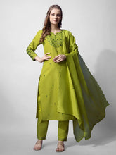 Women Kurta Pant Dupatta Set-1152PARROT