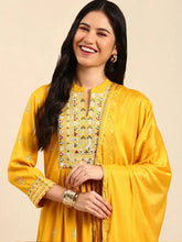 Women's Yellow Printed Kurta SetKC-1558-Yellow