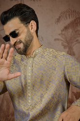 Grey Jacquard Geometric Embroidered Kurta MKU2548