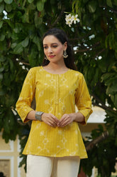 Women's Mustard Cotton Flex Geometric Printed Tunic