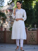 Womens White cotton slub embroidered straight kurta
