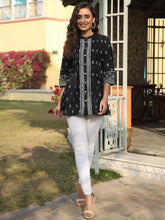 Women'S Black Cambric Floral Printed Tunic