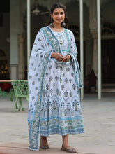 Women'S Skyblue Cambric Floral Placement Kurta Dupatta Sets