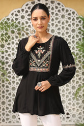 Women'S Black Rayon Crepe Solid With Embroidery Straight Tunic