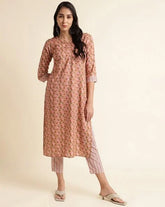 Kurta Pyajama with gota work in Peach Print