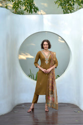 Women's Cotton Khaki Embroidered Kurta Pant With Dupatta-AVT-S2045-Khaki