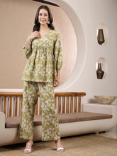 Women's Green Floral Printed Cotton Kantha Fabric Co-Ord Set-CSGREENTUNA