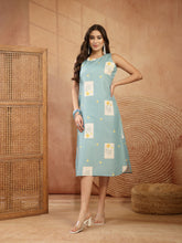 Stylum Women's Green Floral Printed Rayon Straight Kurta (GREENGALICHA)