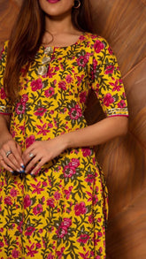 Floral Printed Knee Length Elbow Length Sleeves Round Neck Kurti And Palazzo Set With Net Dupatta-HFXMA-K128-YELLOW