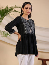 Juniper Black Geometric Printed Rayon Tunic With Thread Work