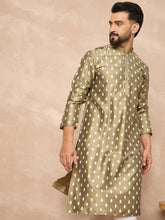Ethnic Bay Men Olive Pure Silk Abstract Printed Straight Kurta with Trousers-MKSET1284