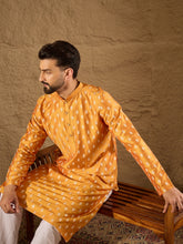 Ethnic Bay Men Yellow Silk Blend Abstract Printed Straight Kurta with Trouser-MKSET1298