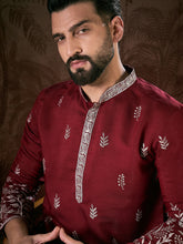 Ethnic Bay Men Maroon Silk Blend Solid Embroidered Straight Kurta With Trouser-MKSET1945