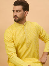 Ethnic Bay Men Yellow Silk Blend Solid Embroidered Straight Kurta-MKU1455
