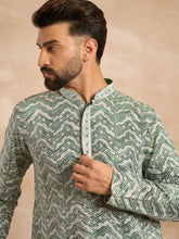 Ethnic Bay Men Green Silk Blend Solid Embroidered Straight Kurta-MKU1664