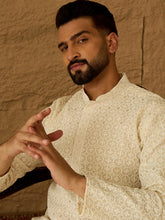 Ethnic Bay Men Off White Cotton Solid Printed Straight Kurta-MKU1701