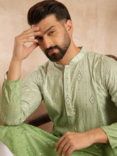 Ethnic Bay Men Green Silk Blend Ombre Embroidered Straight Kurta-MKU1738