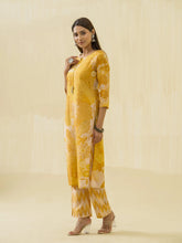 Yellow Floral Printed Straight Kurta and Trousers-MLWSHKS4279YLW