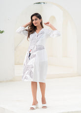 White Embroidered Animal Print Cotton Kurta – Thread Work
