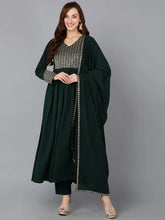 Women Georgette Yoke Design Kurta Trousers