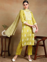 Women Yellow Silk Blend Solid Straight Kurta Pant Set With Dupatta