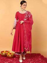 Women Fuchsia Silk Blend Embroidered Anarkali Kurta Pant Set With Dupatta