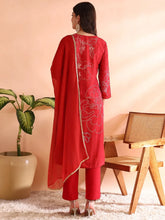 Women Red Silk Blend Floral Printed Straight Kurta Trousers With Dupatta-PKSKD2455