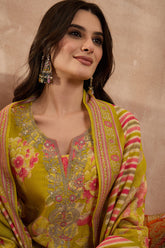 Yellow Polyester Floral Printed Straight Kurta Trousers With Dupatta PKSKD3204