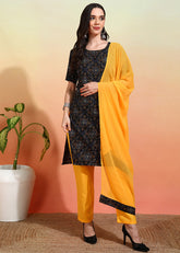 Women's Crepe Printed Straight Kurta Pant With Dupatta-ME106-ORNGblk-CRP-KPD