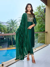 Women's Silk Blend Solid Straight Kurta Pant With Dupatta-ME143-VG-GRN