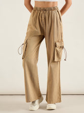 Women Beige Cargo Pockets Jeans-SFJEAN0819