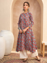 Women Red Floral Buttonned Pocket Kurta-SHKUR35012
