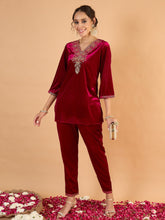 Women Fuchsia Velvet Embroidered Short Kurta With Pencil Pants-SHSET96662