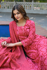 Red Cotton Blend Floral Printed Straight Trouser Suit Set VKSKD2307