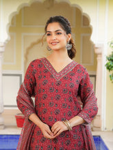 Women Red Rayon Blend Ethnic Motifs Printed Straight Kurta Salwar With Dupatta-VKSKD2342