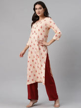 Women Cotton Orange Floral Printed Straight Kurti