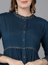 Women Teal Yoke Design Flared Sleeves Thread Work Anarkali Kurta