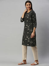 Women Cotton Black Geometric Printed Straight Kurti