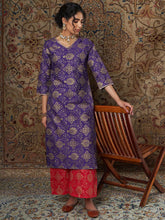 Women Purple Brocade Floral Straight Kurta