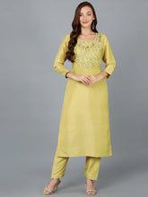 Women Silk Blend Embroidered Kurta With-VKSET1403A