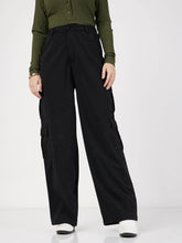 Women Black Multi Pocket Detail Cargo Pants