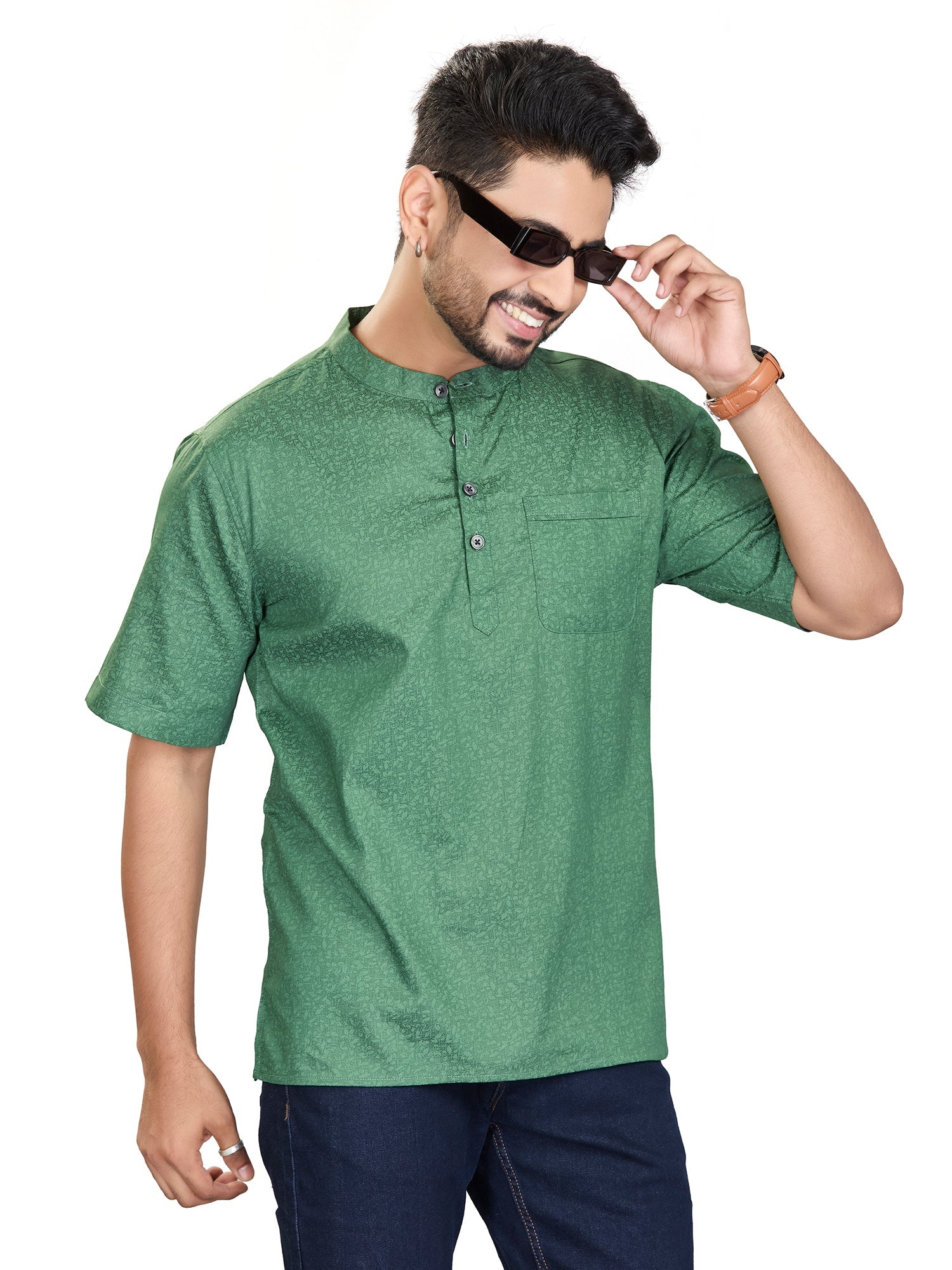 Bamboo Short Kurta Half Sleeves for Men - White | SHAVPRGRN3 | DesiQlo