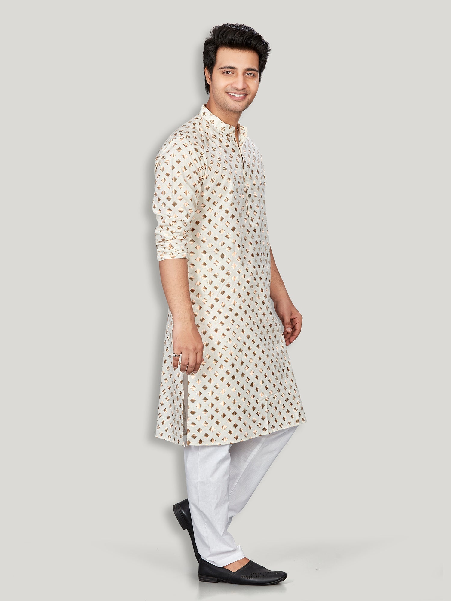 Linen Kurta for Men - Beige | KPMKTPGOSQ | DesiQlo