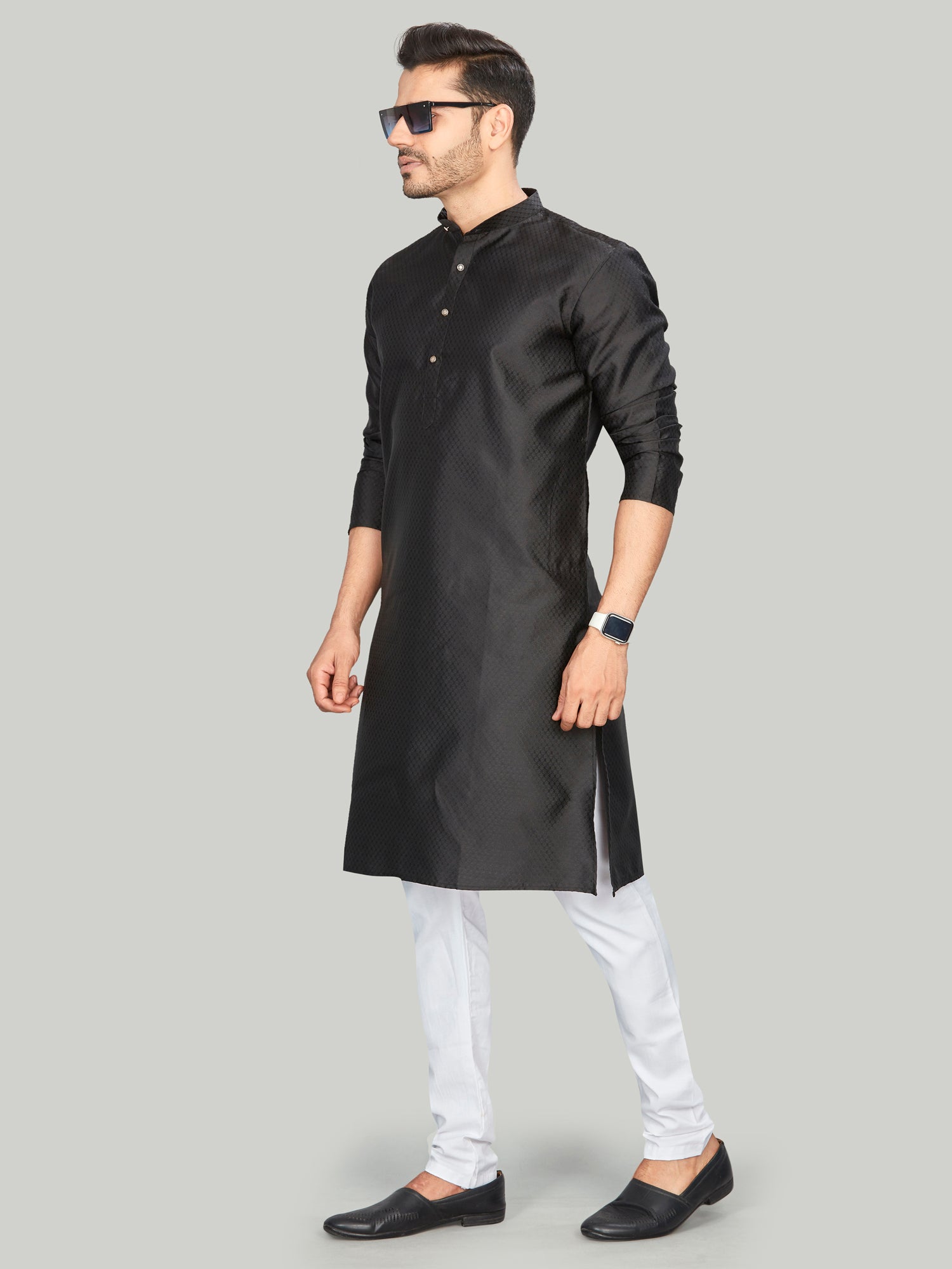 Silk Kurta for Men - Black | KPAVSCIRBL | DesiQlo