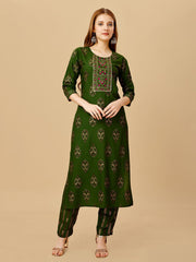 Green Embroidered Women Kurta Pant Set-Green1064