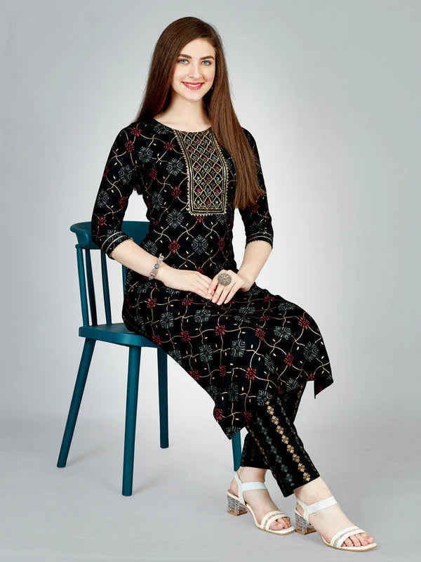 Black Embroidered Women's Kurta Pant Set | Indian Kurta Sets
