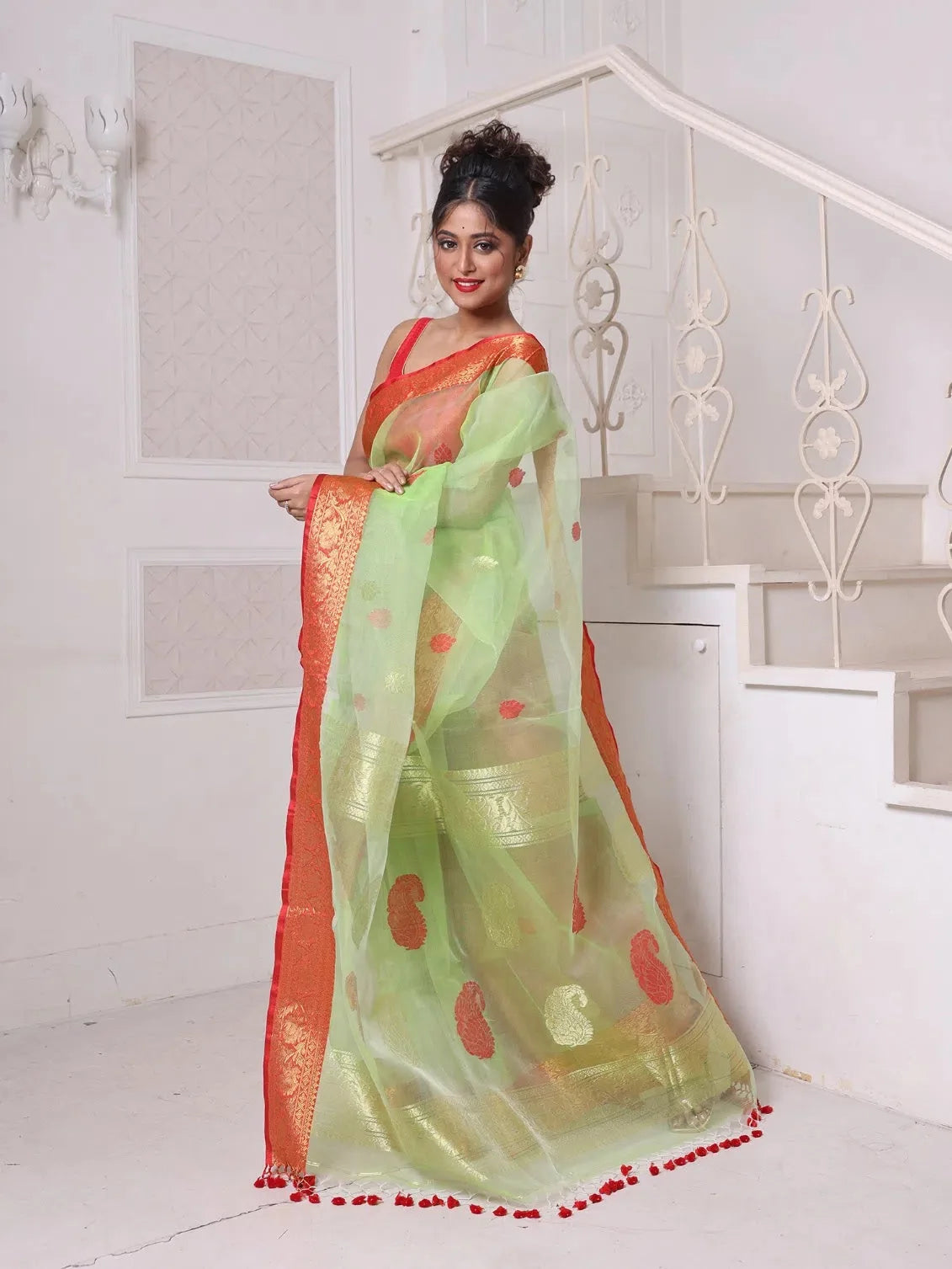 Light Green Linen Saree - Zari Borders | Indian Sarees