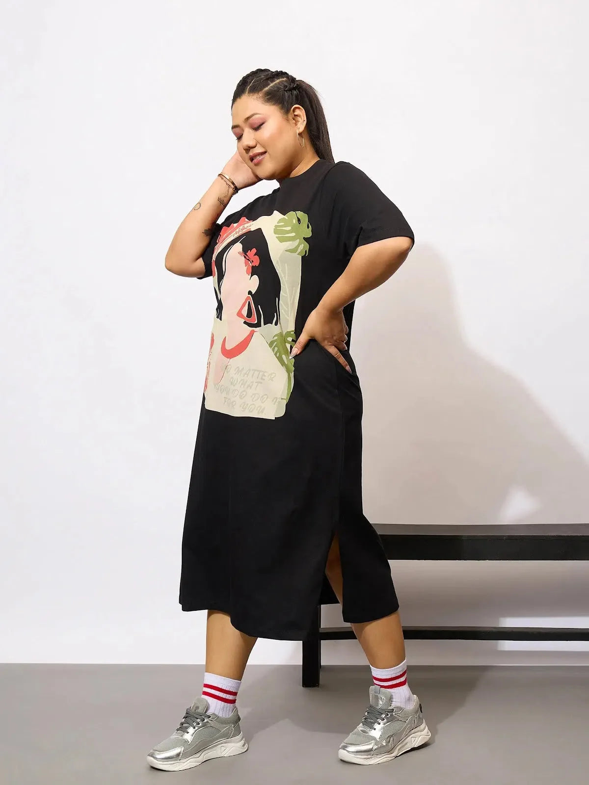 Black Graphic Cotton T-Shirt Dress - Midi Length for Women